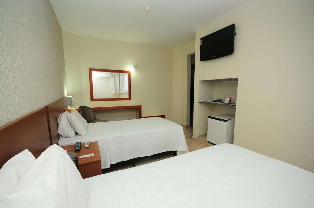 Hotel Riviera Araçatuba Extérieur photo