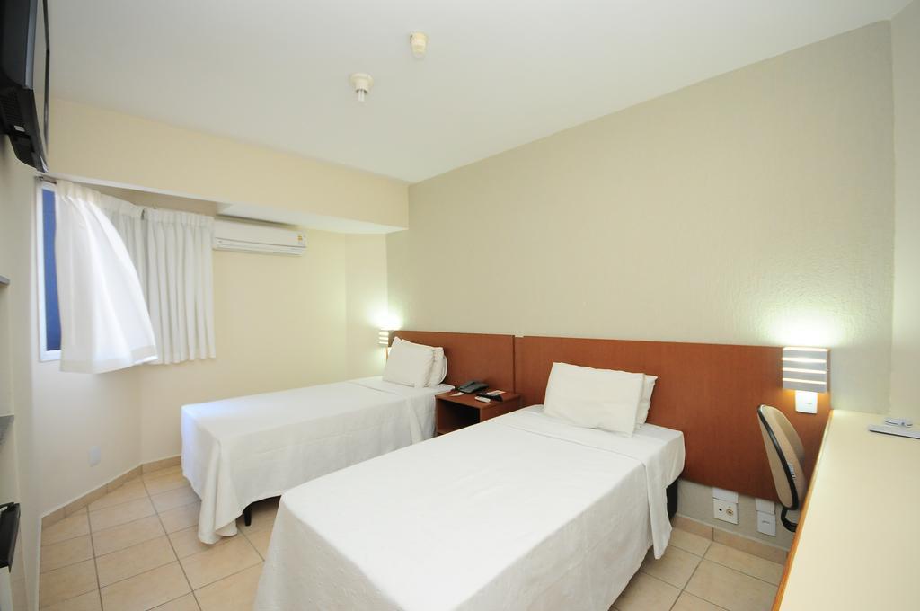 Hotel Riviera Araçatuba Extérieur photo