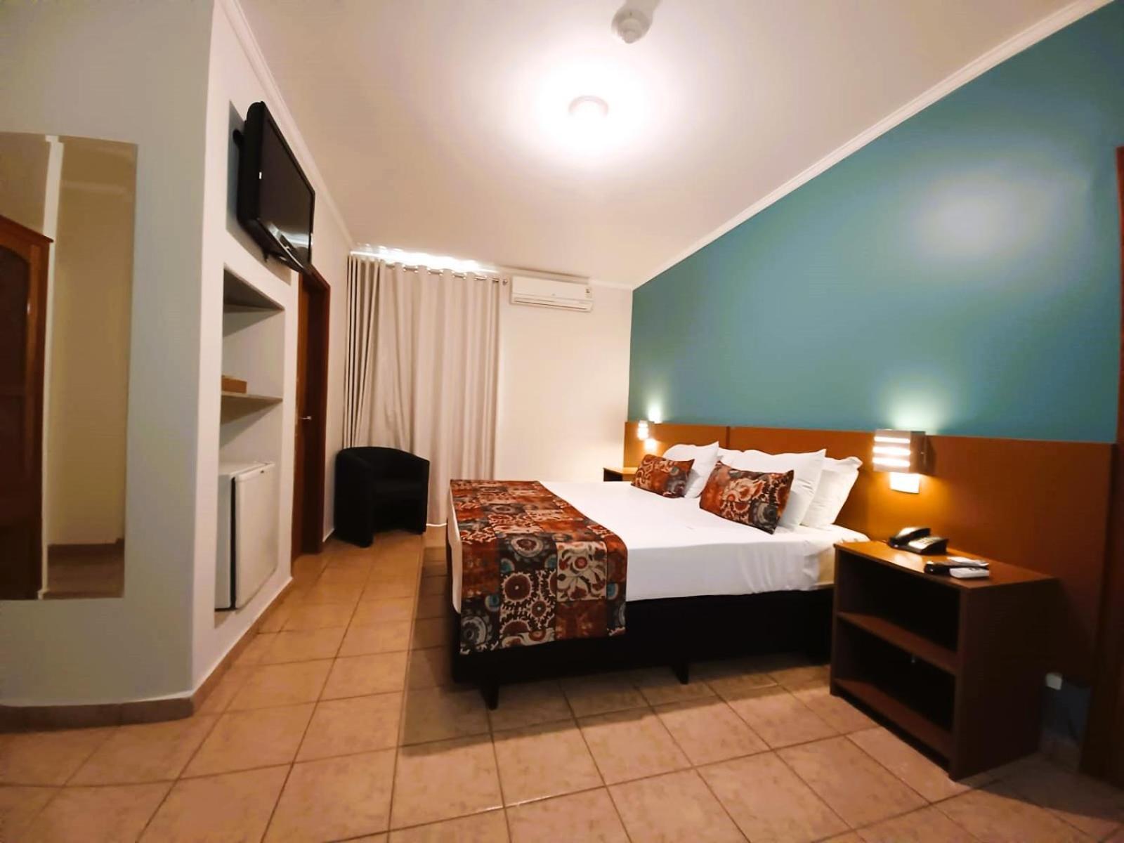 Hotel Riviera Araçatuba Extérieur photo