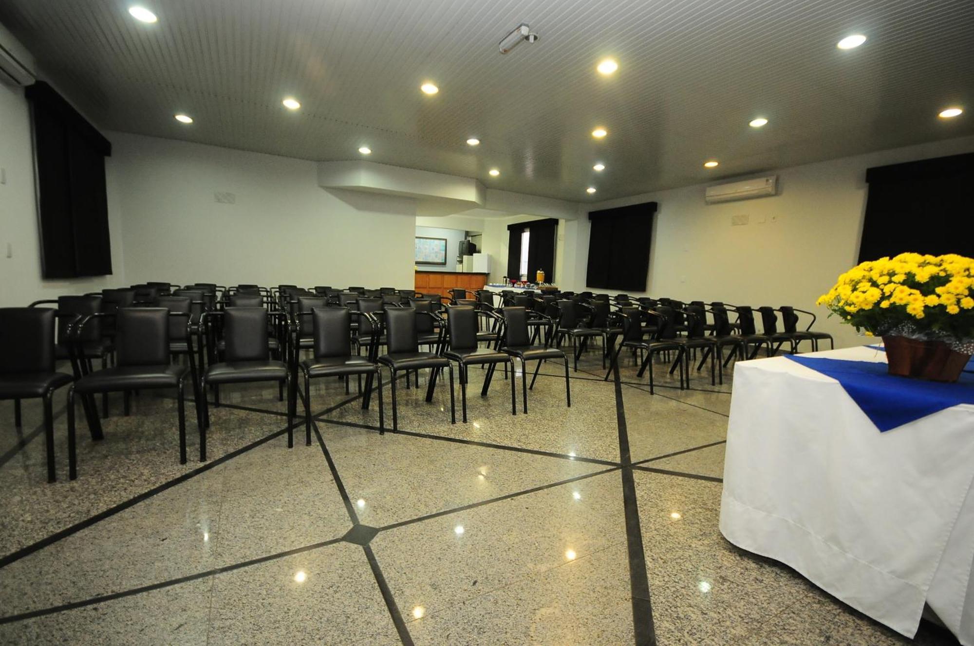 Hotel Riviera Araçatuba Extérieur photo