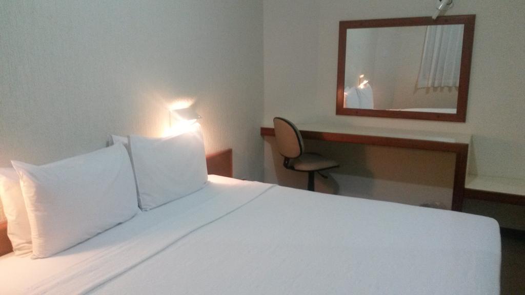 Hotel Riviera Araçatuba Extérieur photo